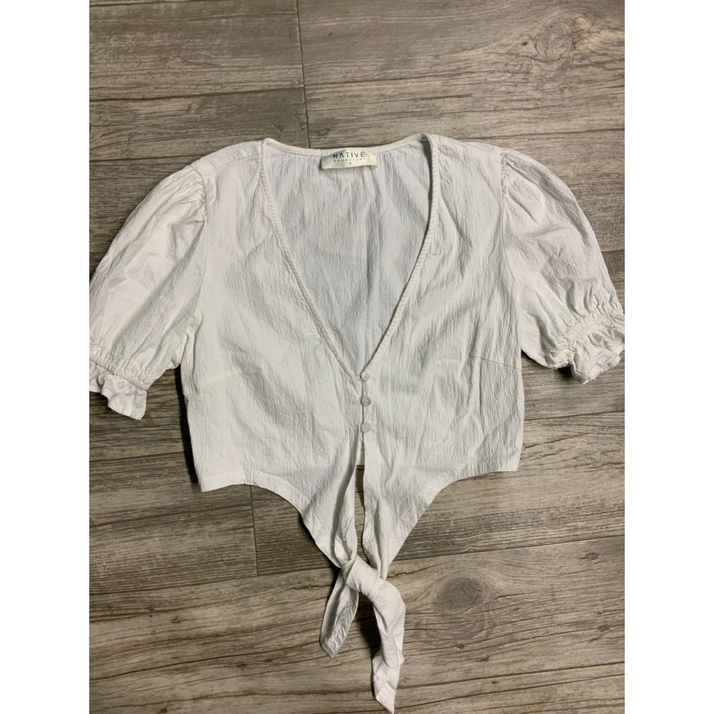 NATIVE DAUGHTERS Cropped Tie Front V Neck Top S